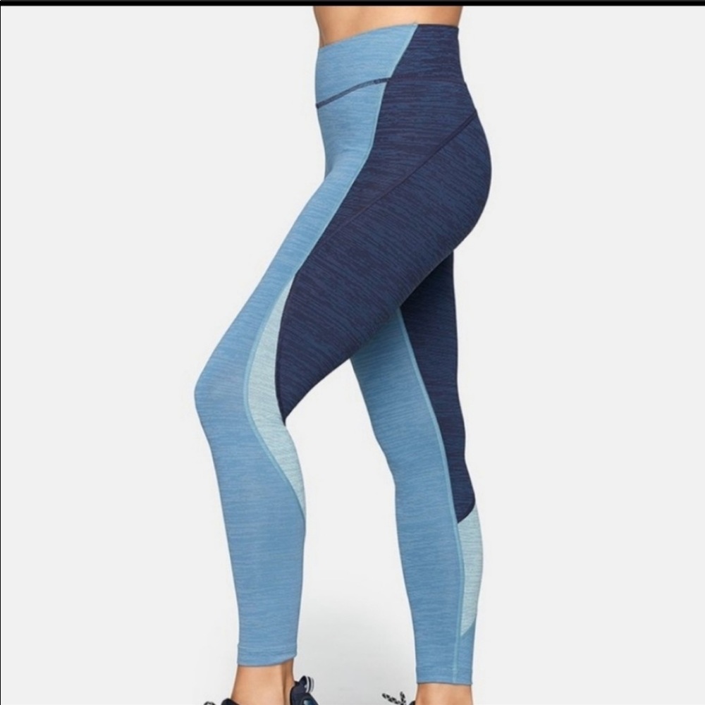 Outdoor Voices Zoom Leggings